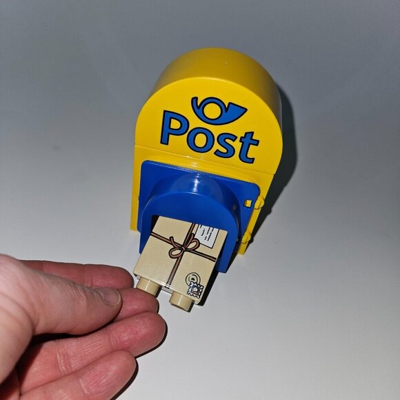 Lego Duplo 5638 Legoville Postman Mail Man Post Office Box Motorcycle COMPLETE - Picture 7 of 13